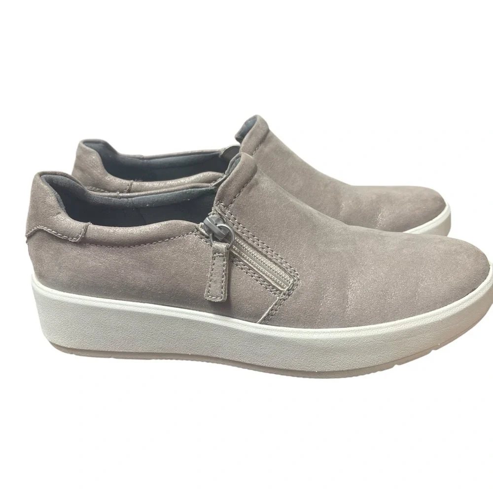 Clarks Collection Layton Step Metallic Taupe Slip-On Sneakers